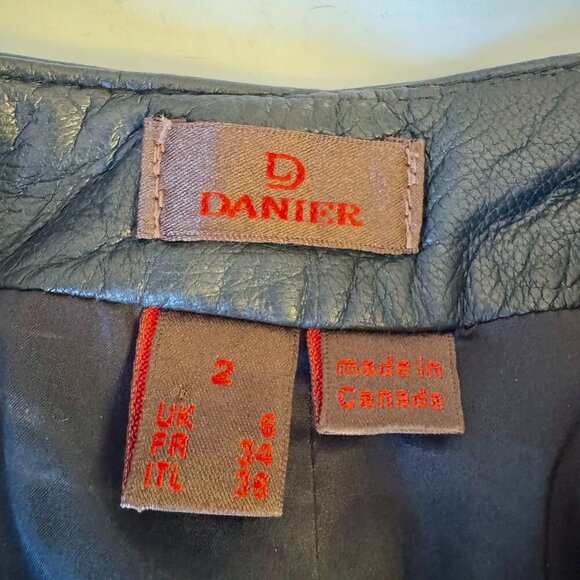 Danier Black Leather Moto Pants - Picture 6 of 11